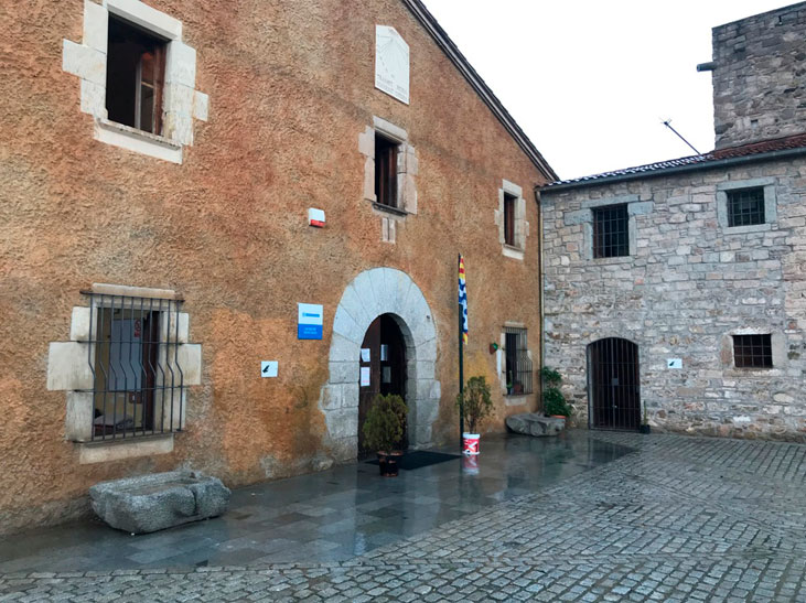 Centre de pernocta Can Bofí Vell Centre de pernocta Can Bofí Vell | Taula Sense Llar de Badalona